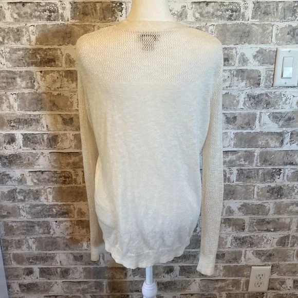 Lucky Brand ivory cardigan. Size L. Lightweight button down with pockets. - Picture 11 of 16